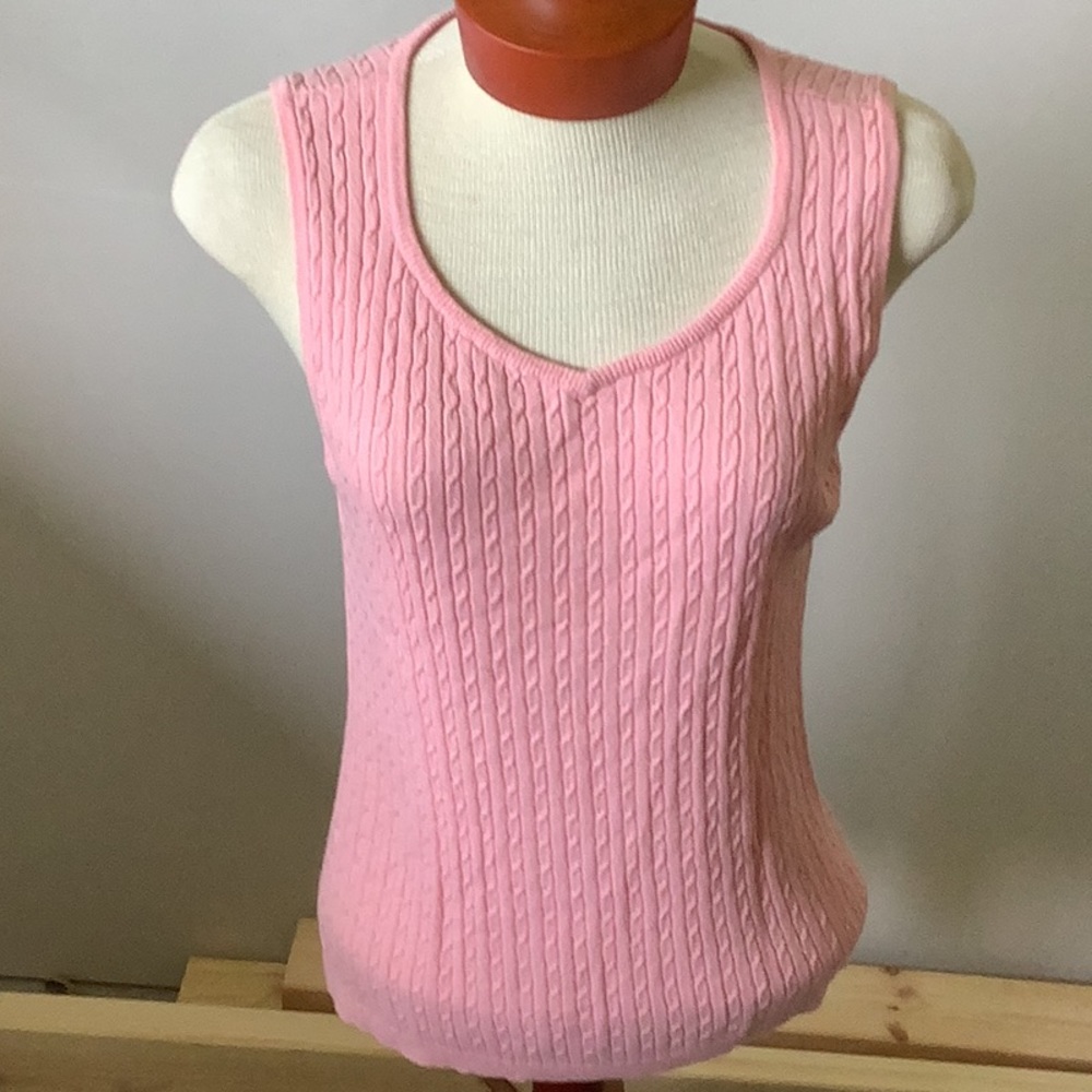 Liz Claiborne sleeveless knit top